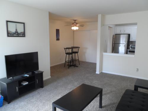 8545 N 107th Street